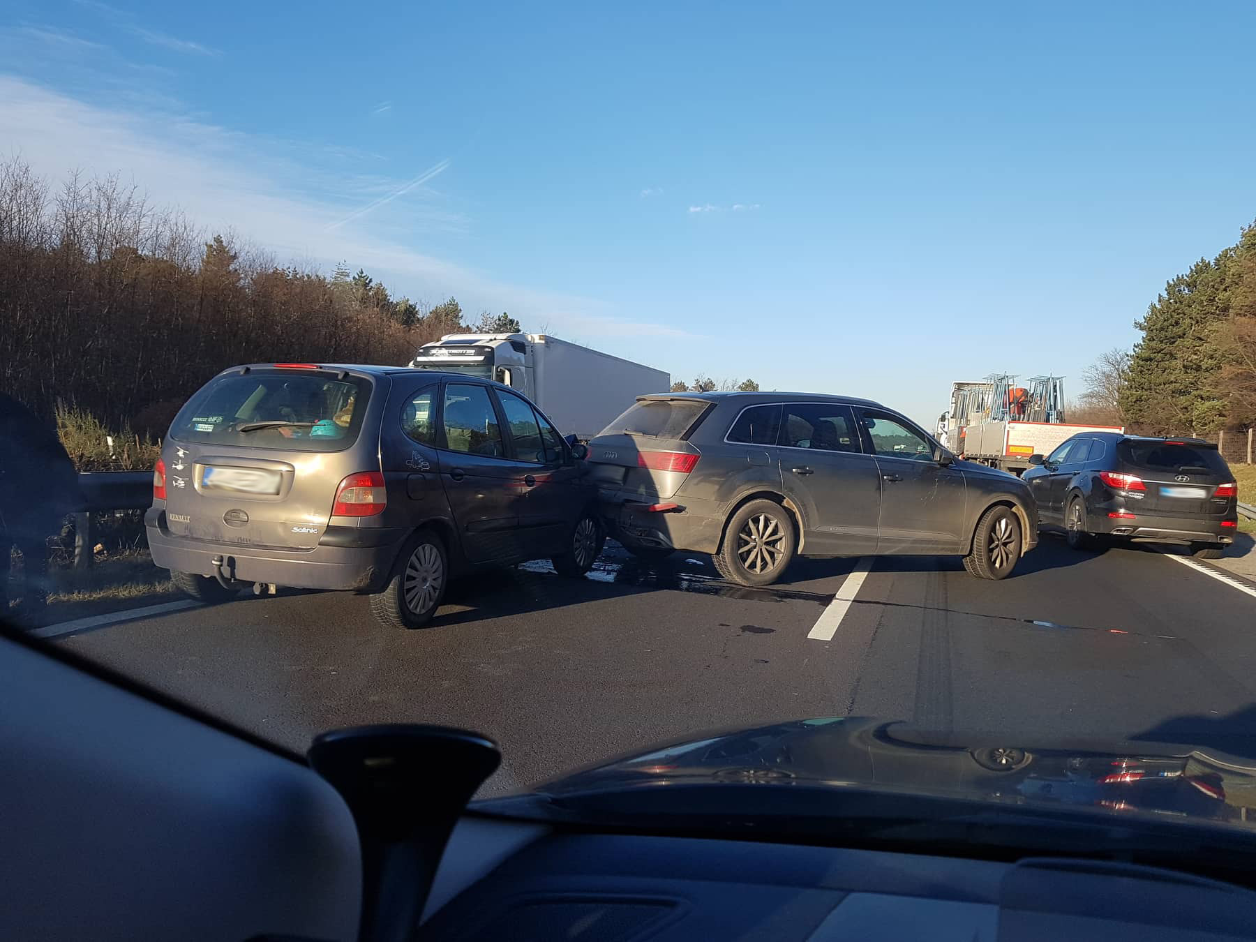 Ennek az audisnak nagyon rossz napja volt az M5-ösön 2