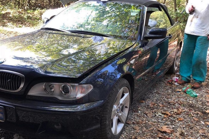 Valaki elhagyta a BMW-jét a hétvégi házában 6 | Vezess Valaki elhagyta a BMW-jét a hétvégi házában 6