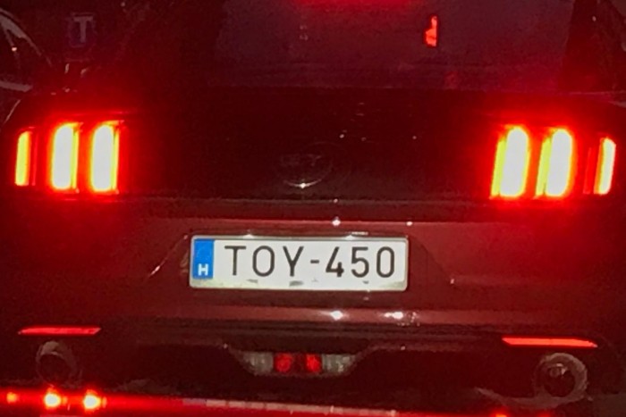 Sokat elárul az autóról ez a magyar rendszám 1