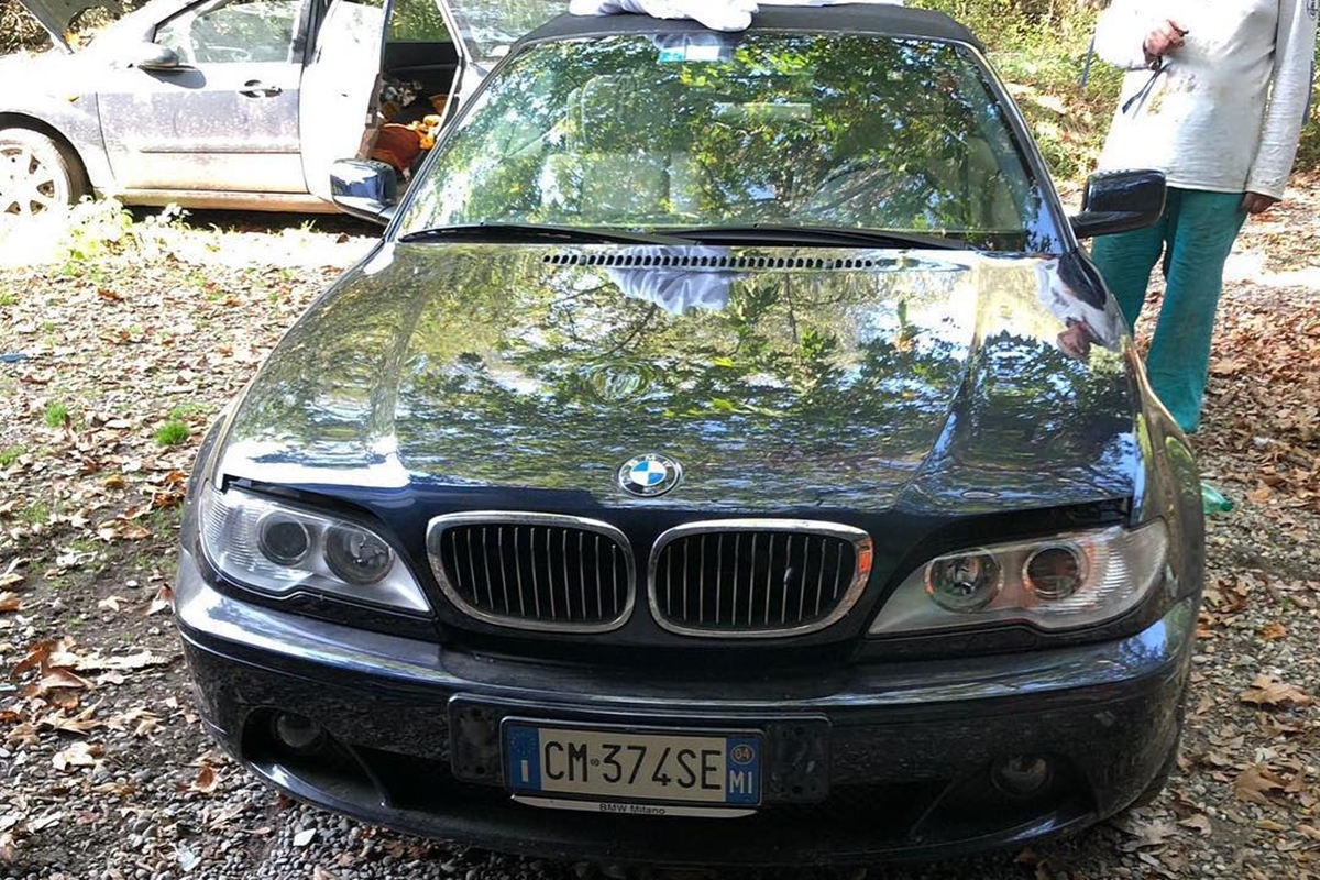 Valaki elhagyta a BMW-jét a hétvégi házában 7