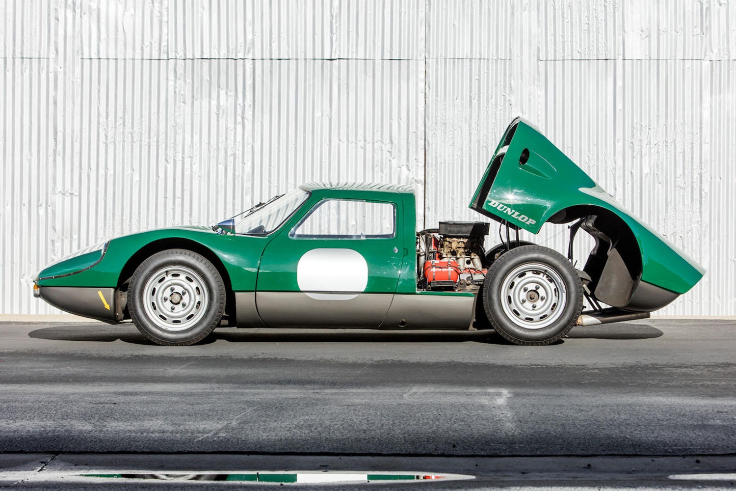 Nem csak Robert Redford miatt híres ez a Porsche 904-es 1