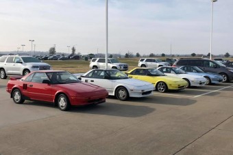 Na, melyik autóért adtak oda öt Toyota MR2-est?