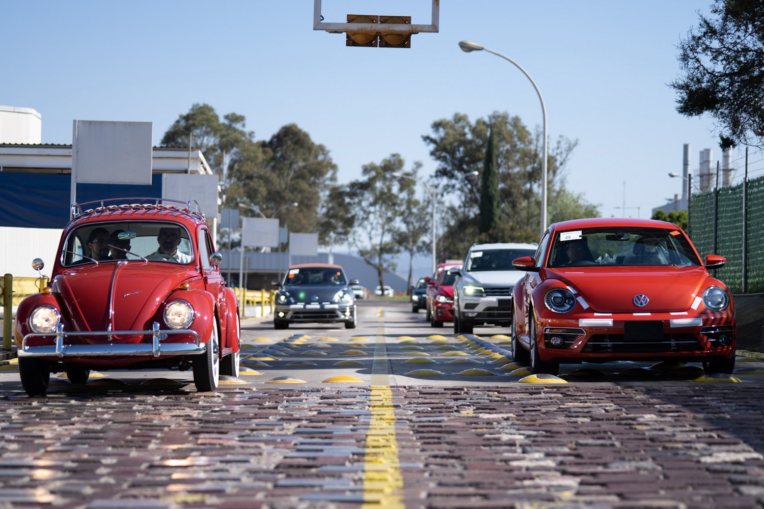 51 év után újították fel ezt a Volkswagen Bogarat 13