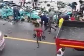 Életüket kockáztatták az ingyen sörért