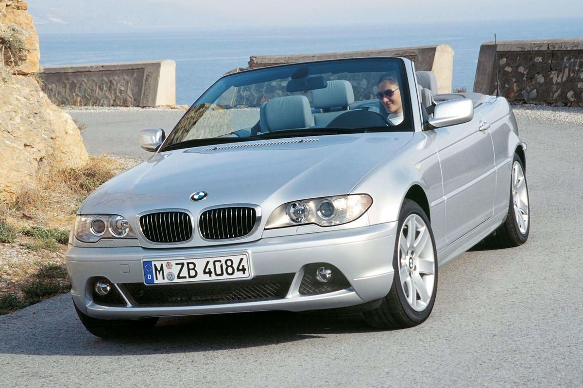 Valaki elhagyta a BMW-jét a hétvégi házában 9