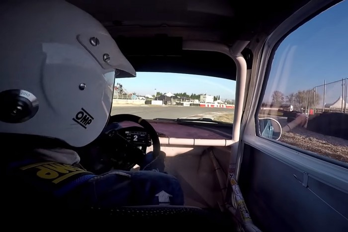 Meglepő motor került ebbe az olasz kisautóba