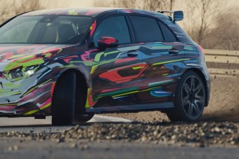 Kilinccsel előre érkezik a legizmosabb A-Merci