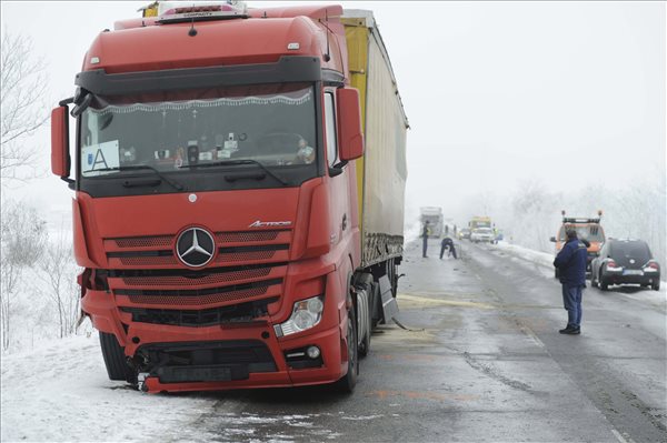 Halálos baleset Nyáregyházánál, helyszíni fotók 2