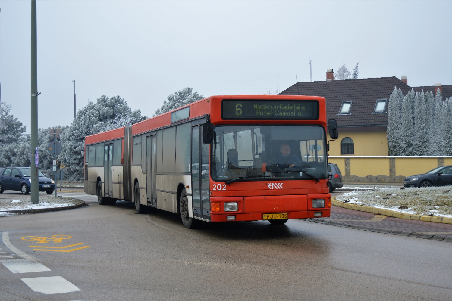 Újabb hazai városban nyugdíjazzák az Ikarusokat 11