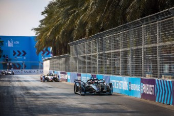 Leszerepeltek az F1-esek a Forma-E-ben