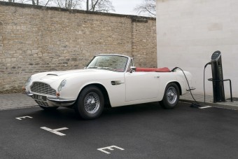 Villamosítja veterán modelljeit az Aston Martin