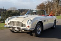 Villamosítja veterán modelljeit az Aston Martin 26