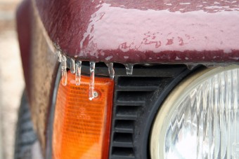 Hó és ónos eső, ez várható a napokban, óvatosan az utakon