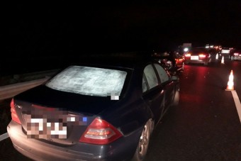 Képeken az M1-esen történt baleset