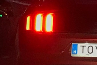 Sokat elárul az autóról ez a magyar rendszám