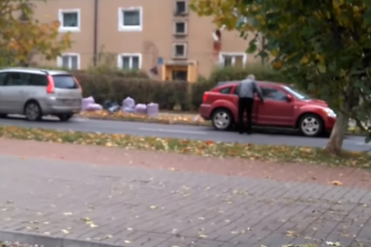 Két kelekótya autós mutatja meg, hogy ne vontass soha