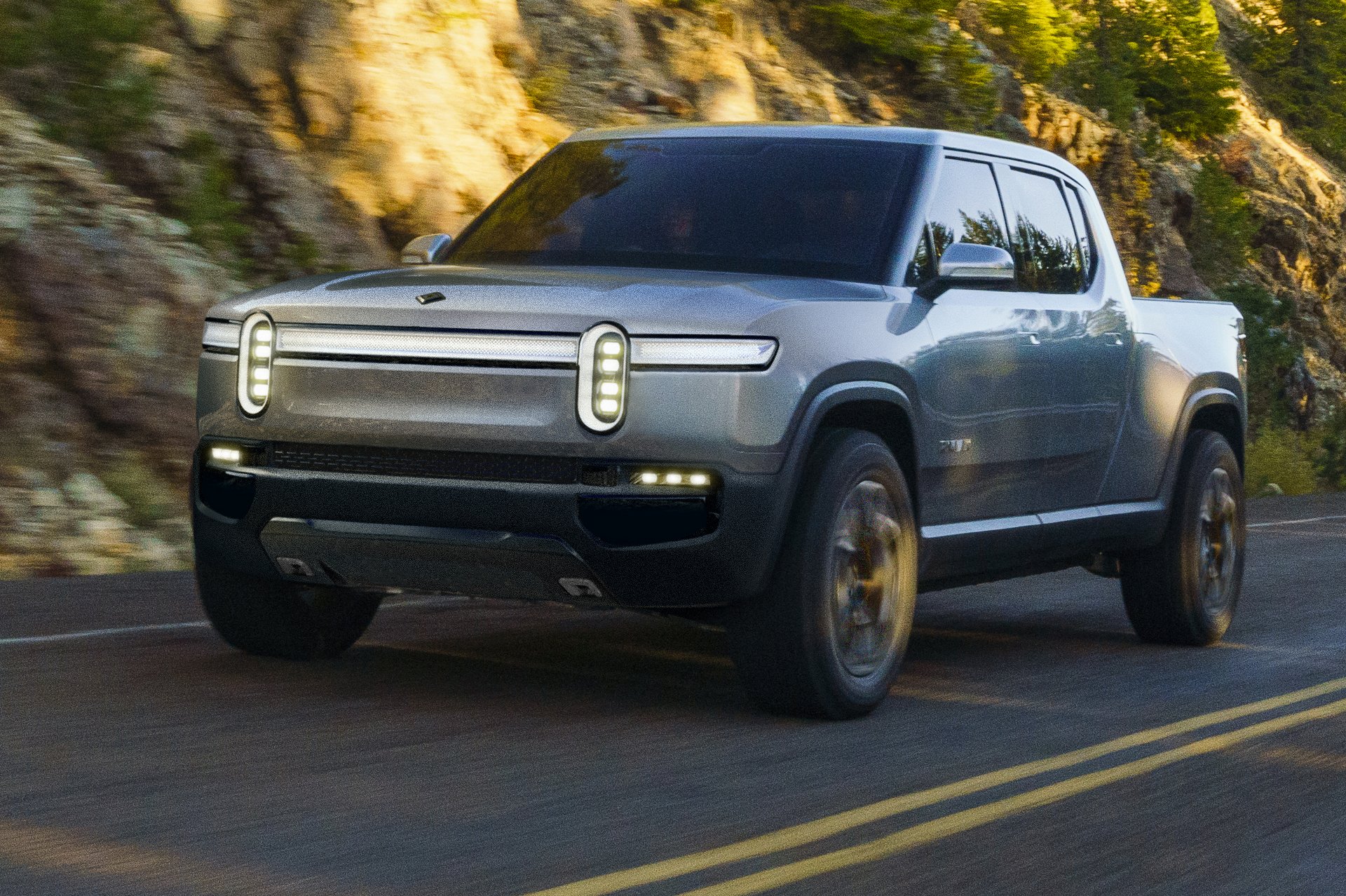 Rivian R1T premier - Vezess