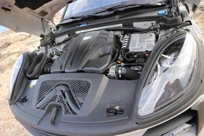 Dízel már nincs, hibrid még nincs a Porsche Macanból 12