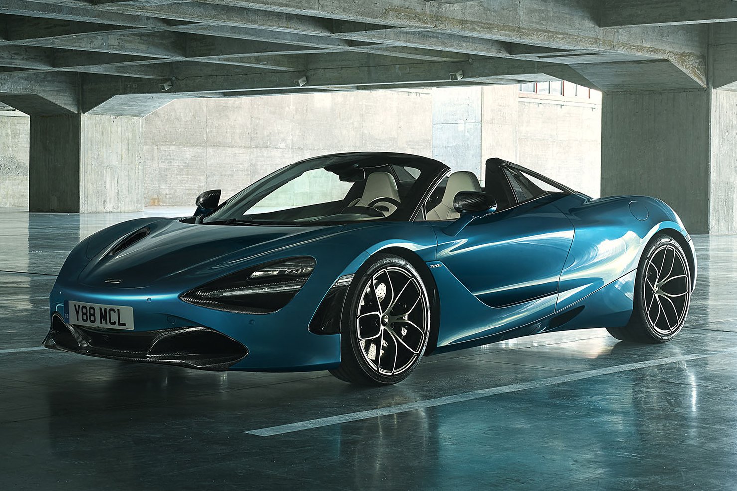 Roadsterként is elérhető a McLaren 720S 5