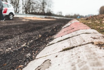 Romokban hever a legendás versenypálya