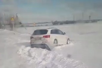 Végleges bizonyíték, hogy egy mai SUV nem sokat ér egy igazi terepjáróval szemben