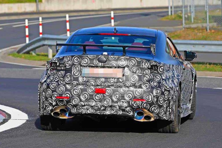 LFA-szintű vadállatot épít a Lexus 8