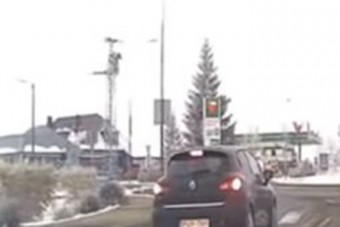 Úgy előzött Szerencsnél a tahó, ahogy még senki