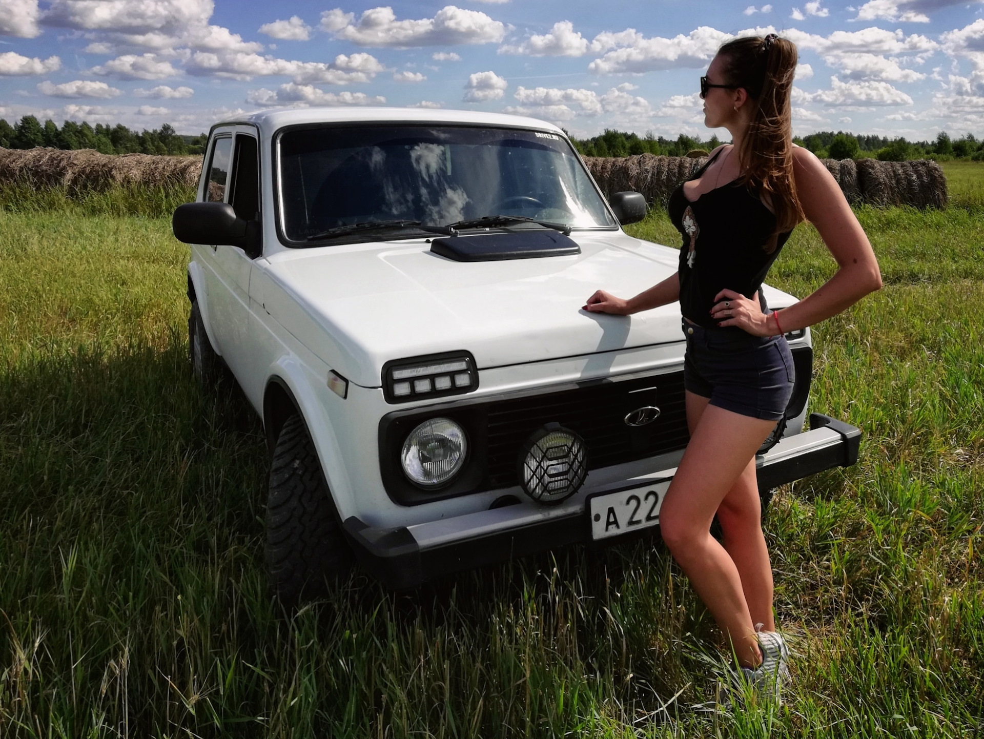 Ezekről a Lada Nivákról képtelenek vagyunk levenni a szemünket 7