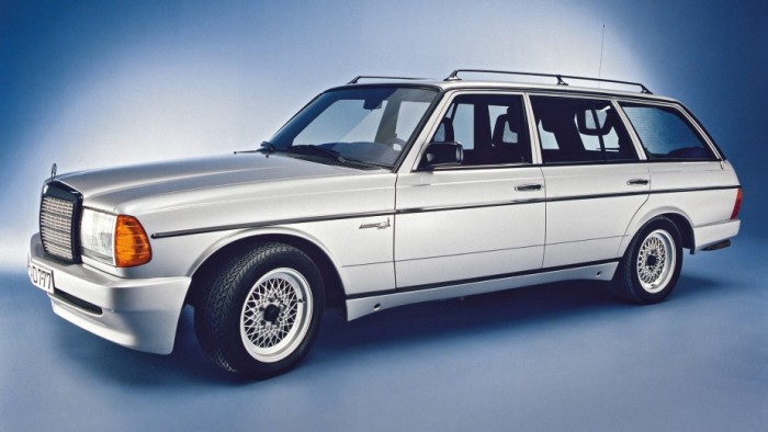 Ez a valaha volt legkékebb kék autóbelső 3 | Vezess Ez a valaha volt legkékebb kék autóbelső 3