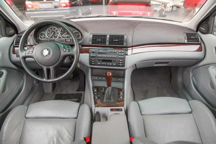 Csak évi 900 kilométert futott ez a 3-as BMW 6