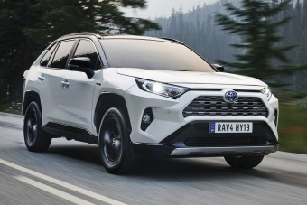 Fifikásabb az új Toyota RAV4