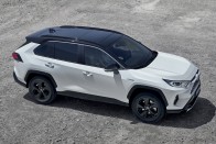 Fifikásabb az új Toyota RAV4 39