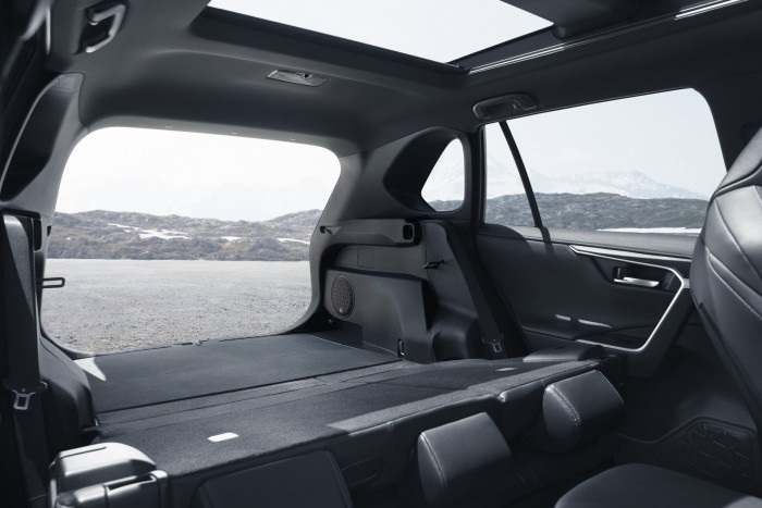 Fifikásabb az új Toyota RAV4 8