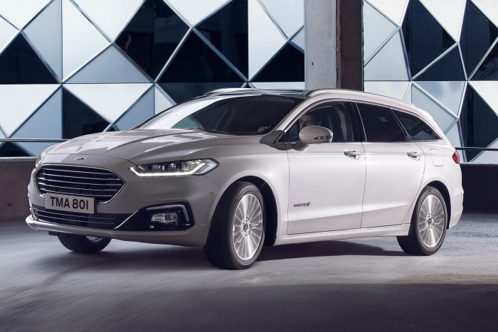 Megújult, már hibrid kombiként is kapható a Mondeo 1 Megújult, már hibrid kombiként is kapható a Mondeo 1