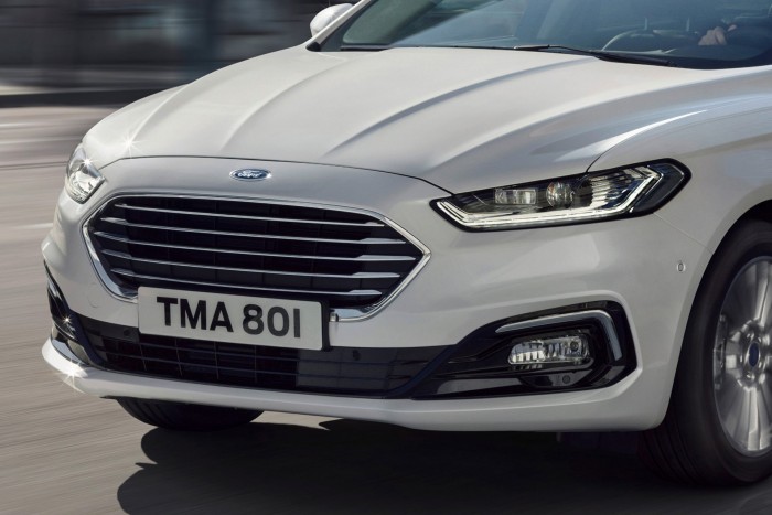 Megújult, már hibrid kombiként is kapható a Mondeo 6 Megújult, már hibrid kombiként is kapható a Mondeo 6
