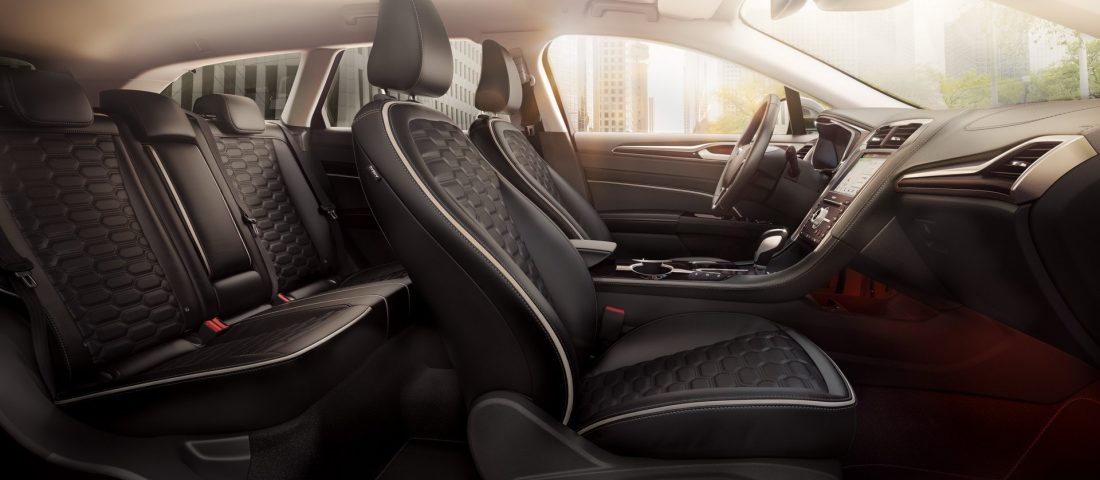 Megújult, már hibrid kombiként is kapható a Mondeo