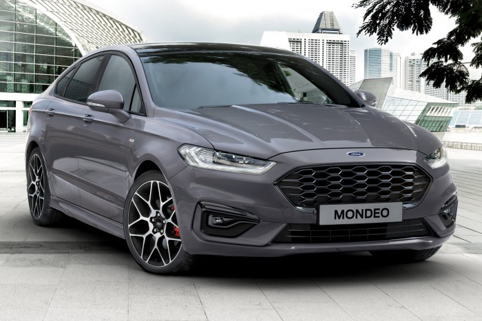 Megújult, már hibrid kombiként is kapható a Mondeo 8 Megújult, már hibrid kombiként is kapható a Mondeo 8