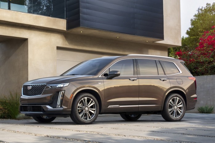 Kistestvért kap a Cadillac Escalade