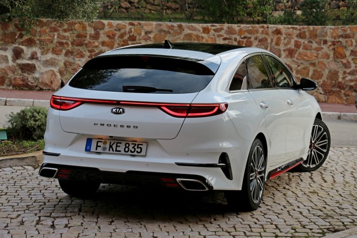 Ilyen Kiát még nem láttál. Majdnem Porsche! 6