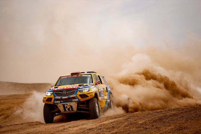 Szalayékat megbüntették a Dakaron