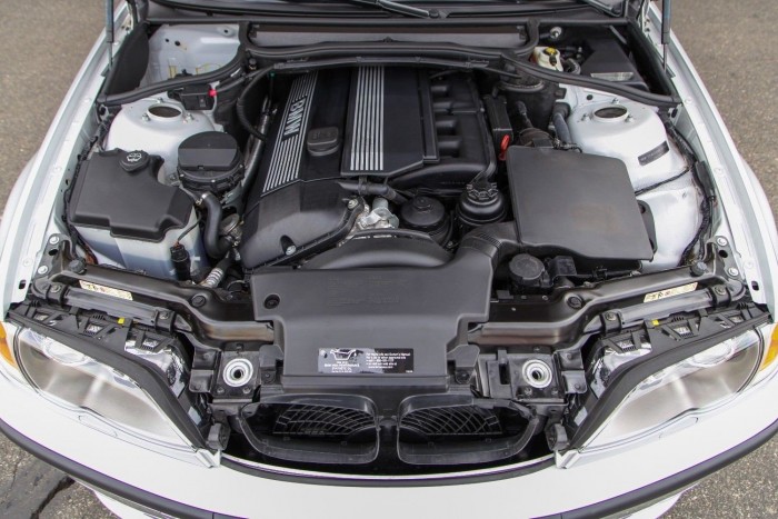 Csak évi 900 kilométert futott ez a 3-as BMW 7