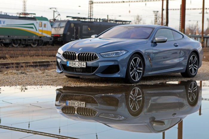 Kérek egy régi számot 6