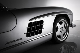 Meglepő technika lapul ebben a sirályszárnyas Mercedesben