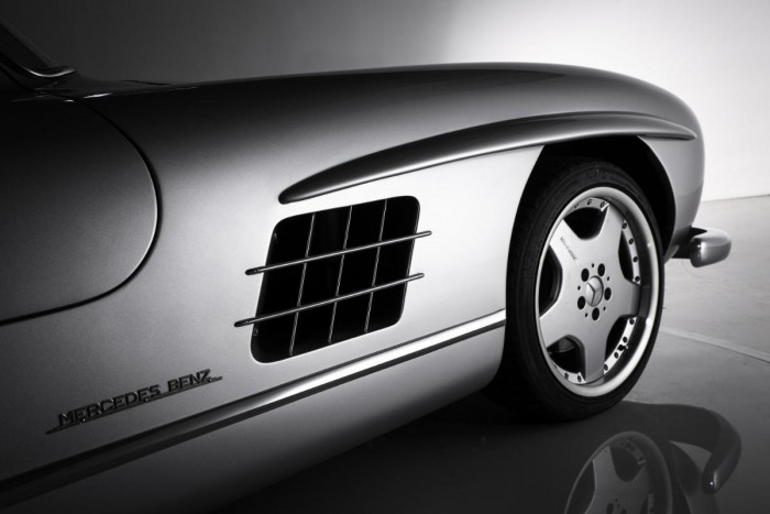 Meglepő technika lapul ebben a sirályszárnyas Mercedesben