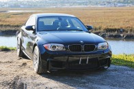 Égnek szökik a BMW 1 M Coupé ára 21