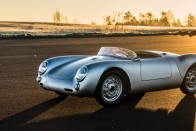 60 éve a versenypályákon él ez a Porsche 2