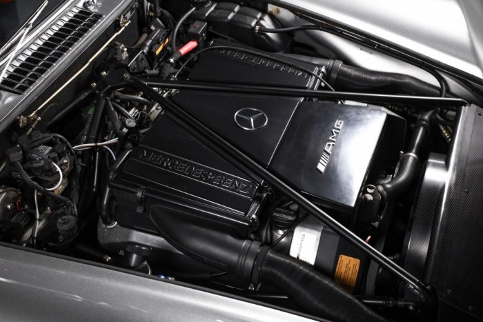 Meglepő technika lapul ebben a sirályszárnyas Mercedesben 7