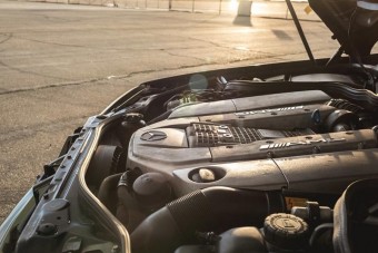 Bitang driftautó lett ebből a Mercedesből