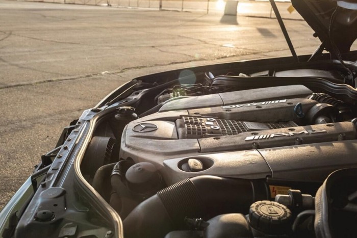 Bitang driftautó lett ebből a Mercedesből