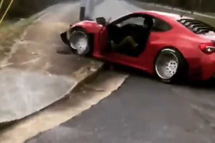 Ezért nincs értelme divatból eltolni egy gyári futóművet